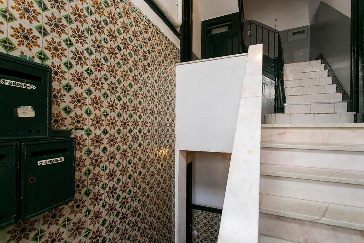 Lovelystay - Cozy 3Bdr Apartment In Estrela Lisboa Εξωτερικό φωτογραφία